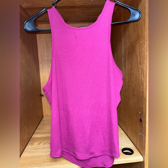 Lululemon Modal Silk Twist-Back Yoga Tank Top in Magenta Purple, size 10 - Picture 3 of 6